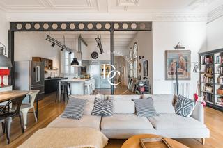 Pis  Carrer de casp. Piso de lujo de 185 m2 con terraza en venta en la dreta de leixa