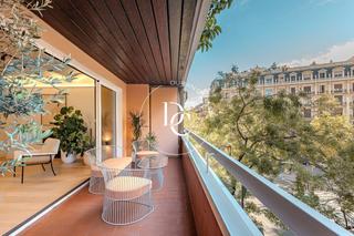 Appartement  Carrer d'aribau. Piso de lujo de 188 m2 con vistas y terraza en venta en sant ger