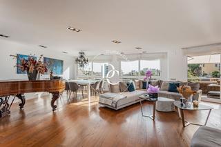 Ático  Carrer de la duquessa d'orleans. Ático de lujo de 265 m2 con piscina, vistas y terraza en venta e