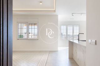 Attico  Carrer del rosselló. Ático de 131 m2 con vistas y terraza en venta en la dreta de lei