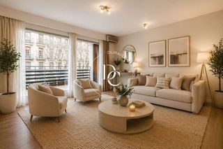 Flat  Carrer d'aribau. Piso de lujo de 170 m2 con terraza en venta en barcelona
