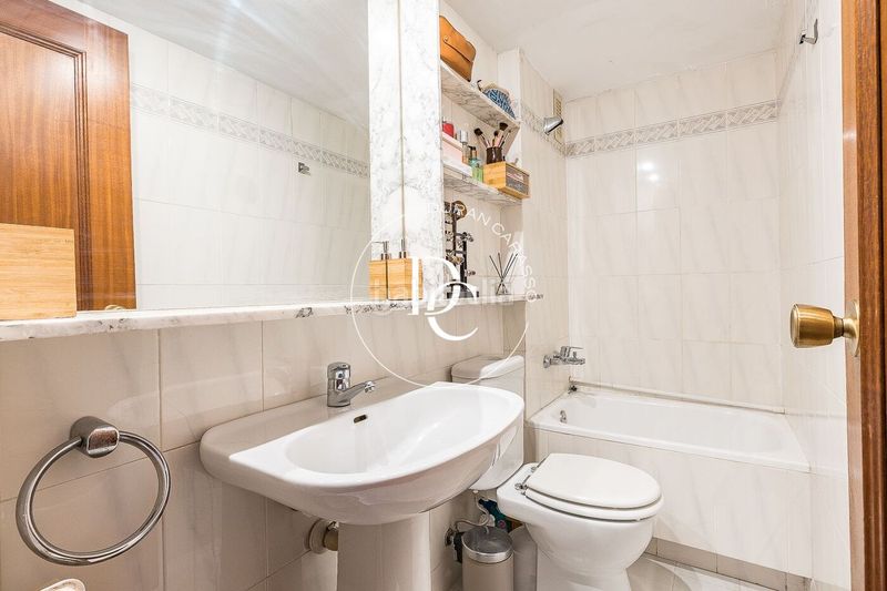 Foto 803025fa-1704-4ee3-bca8-88514084231b. Pis amb calefacció a La Nova Esquerra de l´Eixample Barcelona