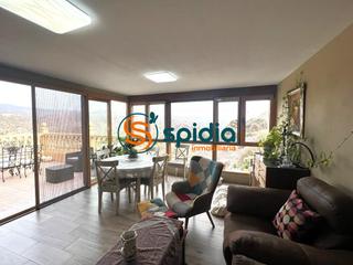 Chalet in Los Collados-Los Geraneos. Chalet independiente en la parte alta de todosol con excelentes