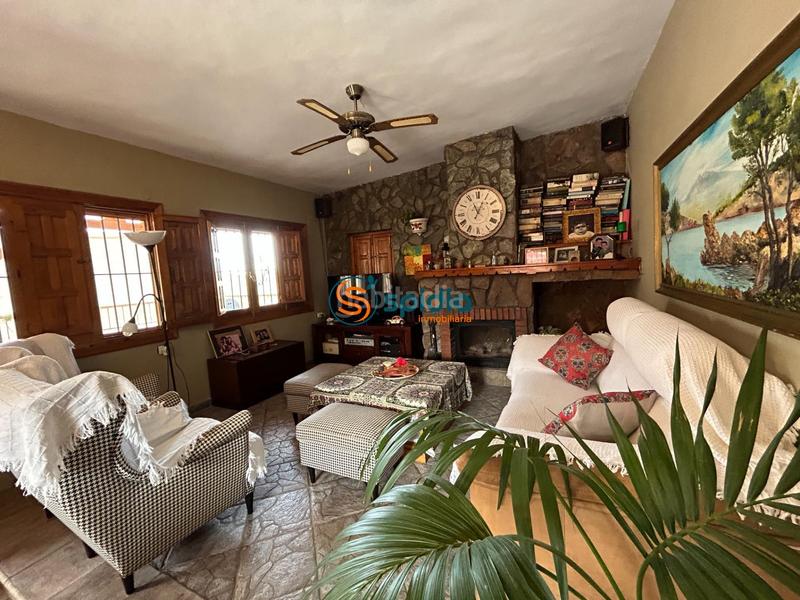 Foto d59dc6a2-aa40-45e7-8b01-2a890a756c0d. Chalet  independiente en la parte alta de todosol con excelentes vistas, piscina, jardín y huerto en Águilas