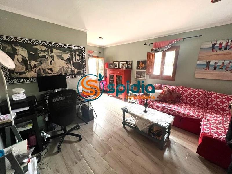 Foto f11a182e-7d6c-4abf-90eb-068f930a394b. Chalet  independiente en la parte alta de todosol con excelentes vistas, piscina, jardín y huerto en Águilas