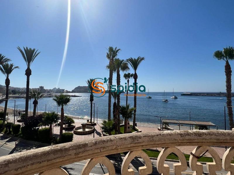 Foto d3cd7b19-739e-4f5e-a842-09ebc063e789. Edifici a Casco Antiguo Águilas