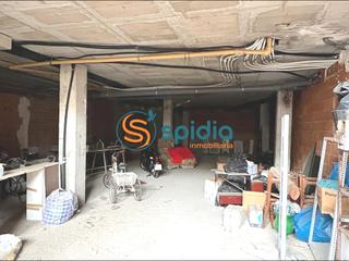 Geschäftsraum in Casco Antiguo. Amplio local centrico se acepta permuta