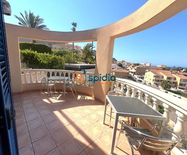 Foto 40ecbeb1-d0e4-4fd8-9047-1f73cf0dc059. Edifici a Calabardina Águilas