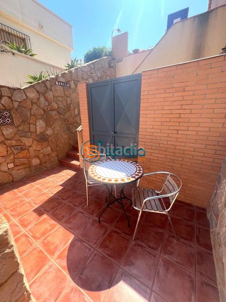 Foto d5001e97-e5fc-4fd4-a0eb-bb0a9c938593. Edifici a Calabardina Águilas