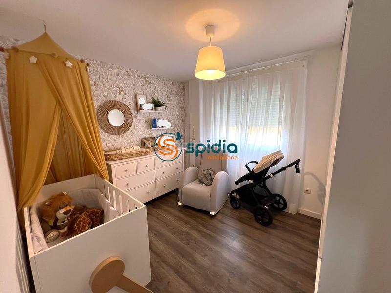 Foto b07a8f27-62f3-4a31-9d4b-cffd9664bb9d. A tre livelli con riscaldamento parcheggio piscina in Águilas
