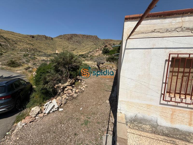 Foto bbf7f63f-dba1-4ce3-b6b8-125431781210. Masia amb aparcament a San Juan de los Terreros