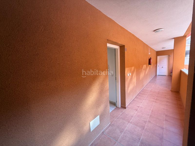 Foto 0f2f0a1d-1d9f-4aa9-aaab-8674be18ebd3. Apartament amb aparcament piscina a El Hornillo Águilas
