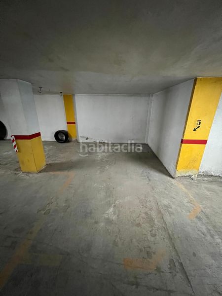 Foto e0783bfb-5d98-4464-8f3a-ff8bec313a0e. Aparcament cotxe a Casco Antiguo Águilas