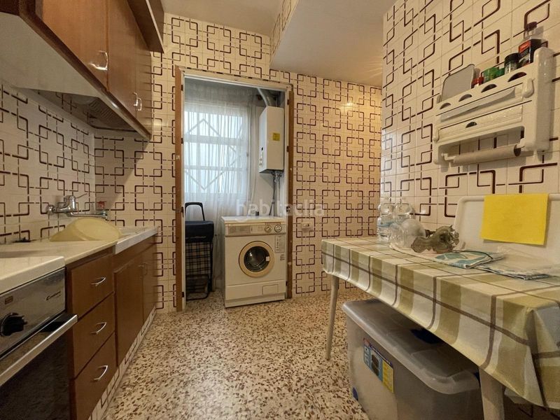 Foto d82c7da2-59be-4320-8519-696272f5104e. Casa adossada a Casco Antiguo Águilas