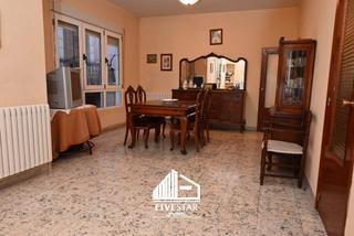 Reihenhaus in Villanueva de Castellón. Your house in a cozy village