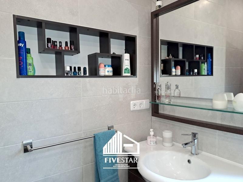 Foto d77543c7-7209-4de6-a220-0693e3704ef6. Maison dans Monserrat