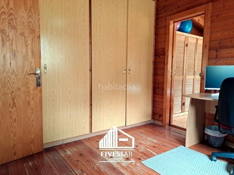 Foto f4497e3d-ab57-4b66-9d7b-88d2d20f9c01. Maison dans Monserrat