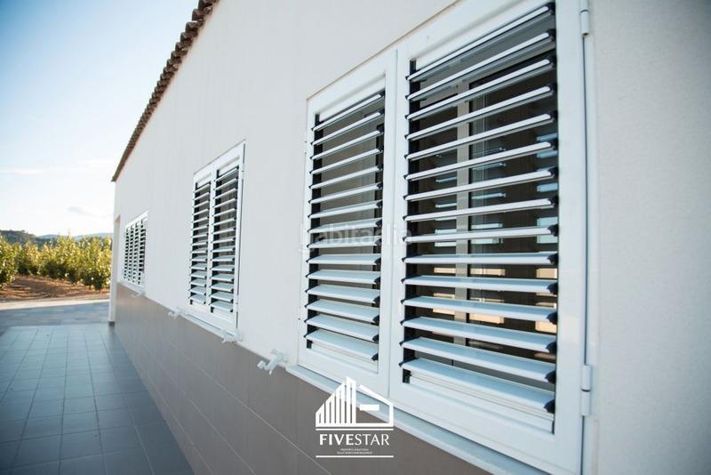 Foto 0b5a117e-8adc-43bf-aa42-d2b171669443. Landgut in Montroy