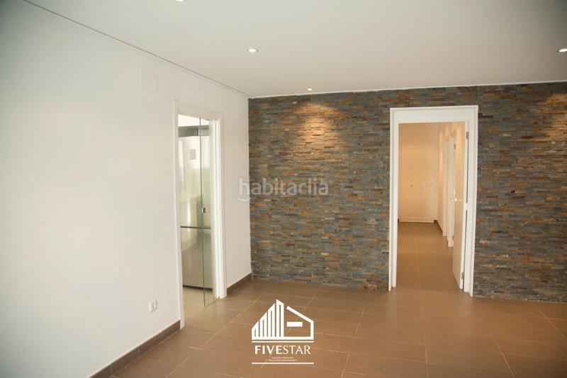 Foto 31ae7ef5-79f3-4fde-80b9-784619bdf2c5. Landgut in Montroy