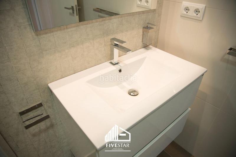 Foto 908059ff-6d8e-4389-92df-cc7cc4e96fd1. Landgut in Montroy