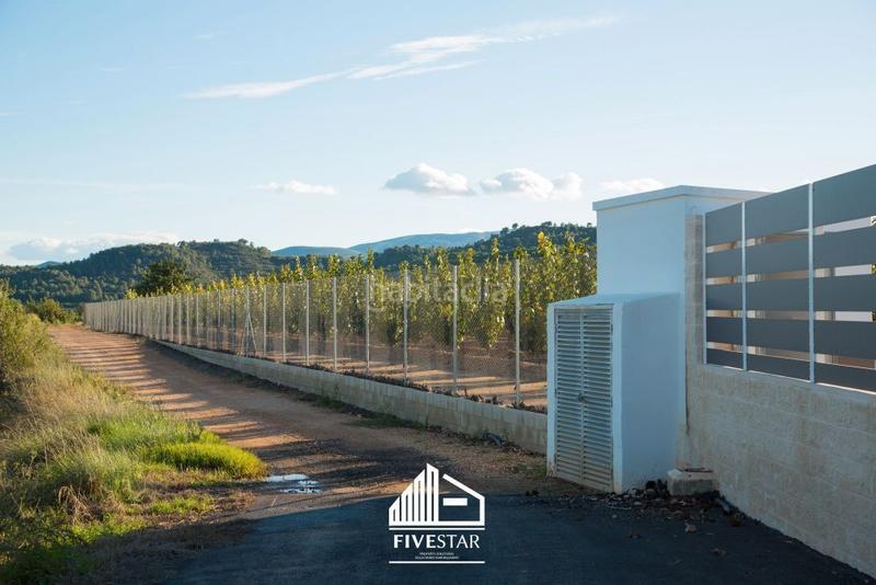 Foto a20c699d-c72e-47fa-a9ad-521febb9c8be. Landgut in Montroy