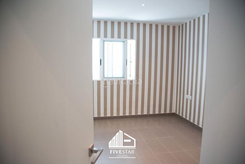 Foto c4842dd7-377c-45e9-afc3-bf314365d6cf. Landgut in Montroy