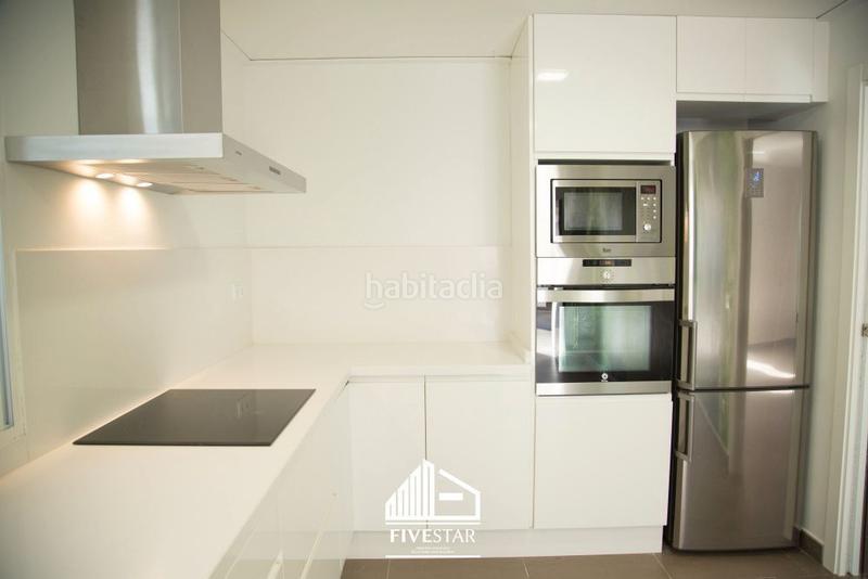 Foto d32e8853-15ea-42f5-9c8c-e5376c975697. Landgut in Montroy