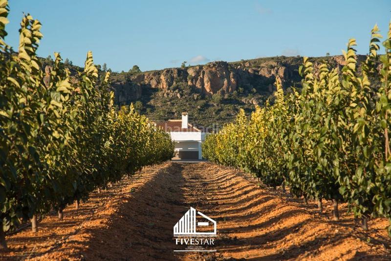 Foto f60aa679-9444-43ab-a113-d788ce2eb7be. Landgut in Montroy