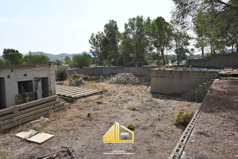 Foto 1f396f10-6f93-4d3b-85b5-97d3042cf8d3. Terreno residencial en les travesses parcela con construccion en lliria en Llíria
