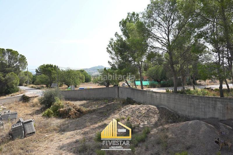 Foto 3543ede8-f2fe-430d-8b30-2a9e63fdbc9b. Terreno residencial en les travesses parcela con construccion en lliria en Llíria