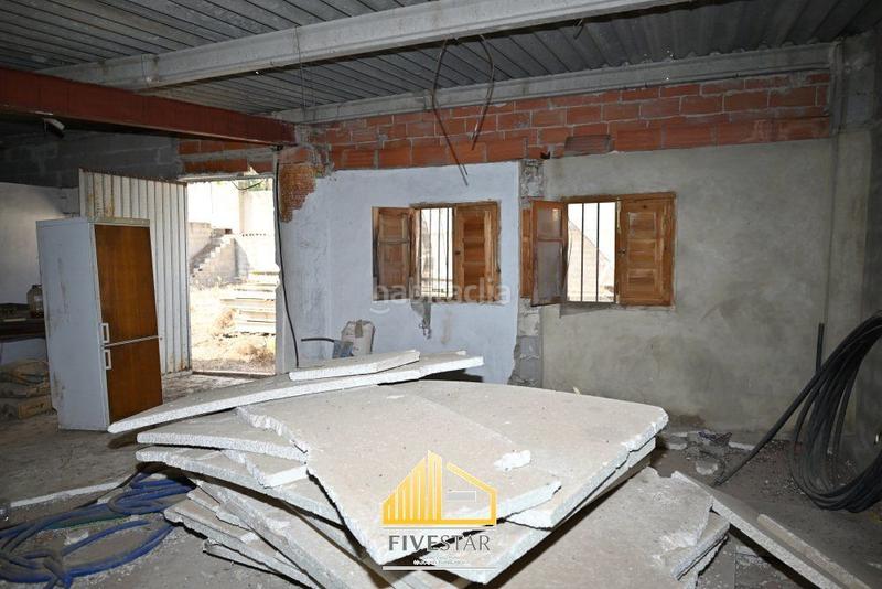 Foto 5e929038-bc45-4dd9-99be-46ad811b6ec1. Terreno residencial en les travesses parcela con construccion en lliria en Llíria