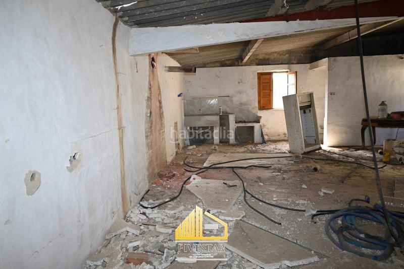 Foto 922fc3c8-4489-4e44-910b-dbf1c9697e31. Terreno residencial en les travesses parcela con construccion en lliria en Llíria