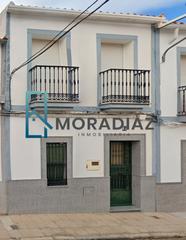 Casa a Calle méndez núñez 65. Casa en venta castuera