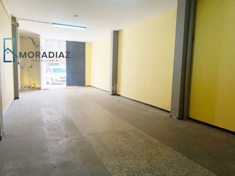 Foto 77558041-6b80-416d-80d1-81739ef51dd3. Local comercial a calle canalejas 42 a Don Benito