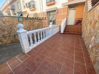 Casa adossada en Don Benito. Se vende unifamiliar en don benito