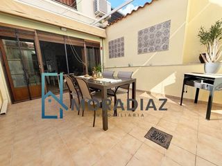 Maison jumelée à Don Benito. Exclusiva casa en venta don benito