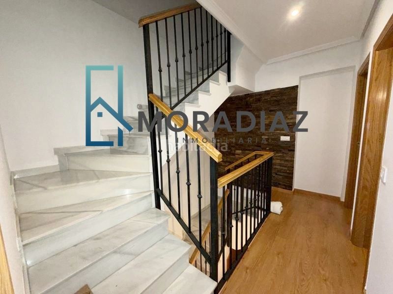Foto 454e43b7-2e47-4b40-a16b-995b444da0fe. Casa adossada amb calefacció aparcament a Don Benito