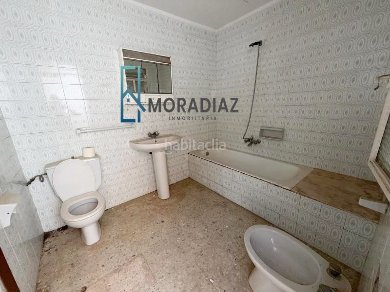 Foto 0b55a1bf-728b-4c87-ac58-95f9d5cc2fc0. Casa amb xemeneia a Don Benito