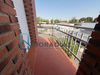 Flat  Calle ancha 104. Exclusiva: se vende piso con cochera en don benito ????