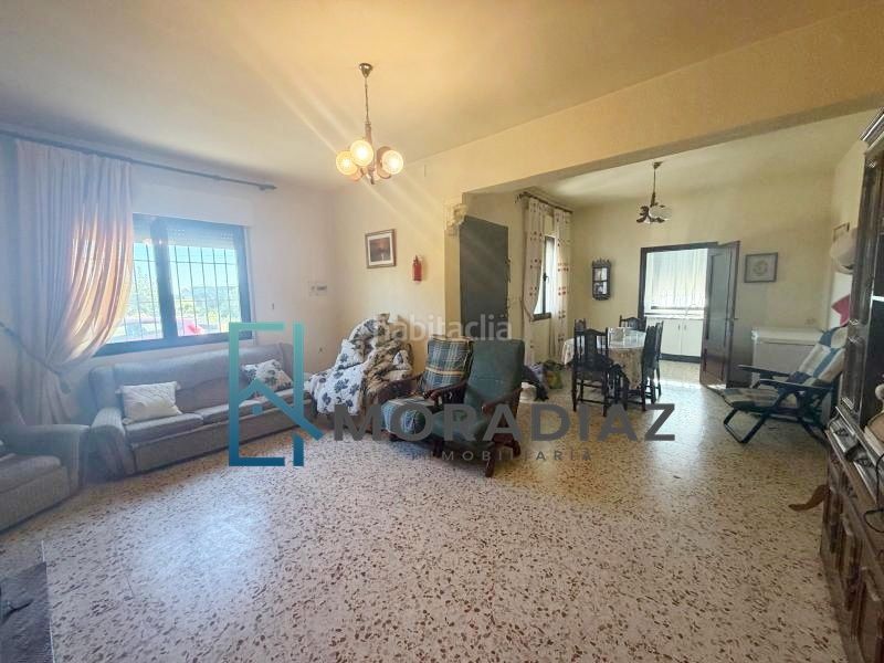 Foto 54c5c5f4-dc37-4b7a-8001-7849a786cd21. Chalet venta de chalet en Don Benito