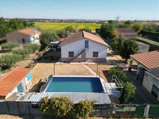 Chalet à Don Benito. Venta de chalet en don benito