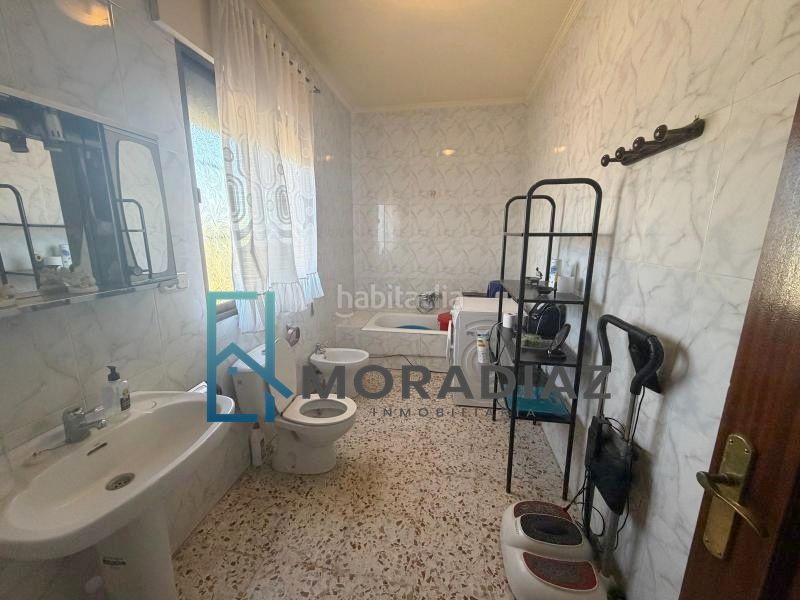 Foto b9572c9d-a011-4973-ae01-2ec38c034466. Chalet venta de chalet en Don Benito