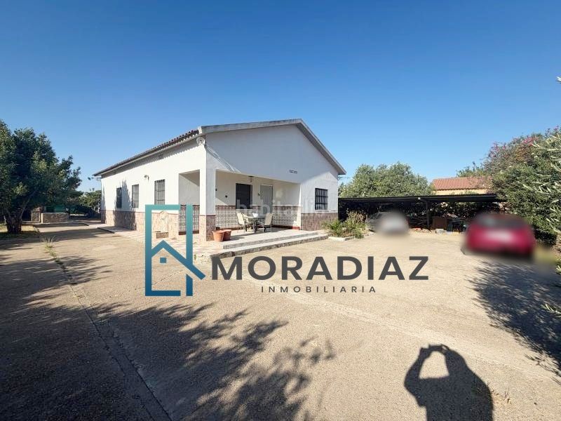 Foto d3d7bf71-4c49-47d5-8065-6adeb39d999c. Chalet venta de chalet en Don Benito