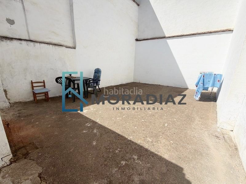 Foto cb622102-d5f0-4604-bc7c-cdc28e604839. Casa amb xemeneia a Don Benito