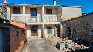 Maison  Travesía puente villamor ladre