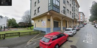 Lloguer Local Comercial  Namibia. Local tres fachadas y parque