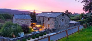 Bauernhof  Regueiro. Exclusiva finca con varias construcciones independientes y espec
