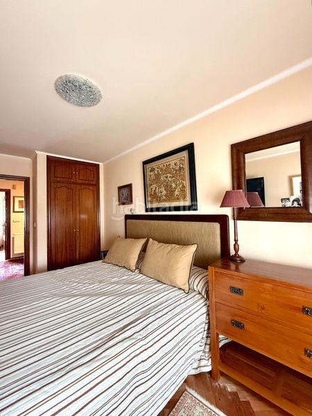 Foto 888b0137-aafd-4a28-a088-a976354f8d2c. Casa amb calefacció a Nós Oleiros