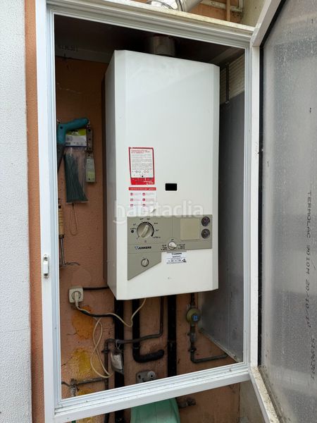 Foto afdbddc3-841a-4e77-98d9-3ad6403cea50. Casa amb calefacció a Nós Oleiros