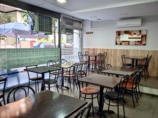 Umzug Geschäftsraum in Sants. Licencia c3 con terraza en les corts, barcelona